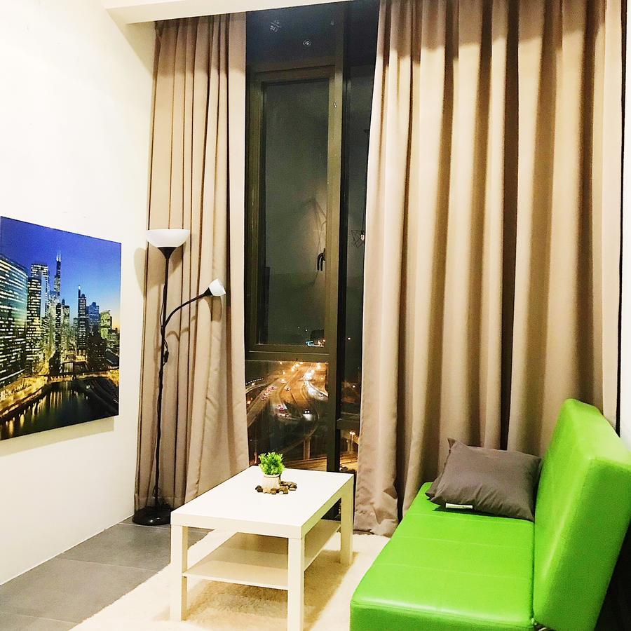 Maya Empire Studio Kampong Bukit Lanjan Exteriör bild